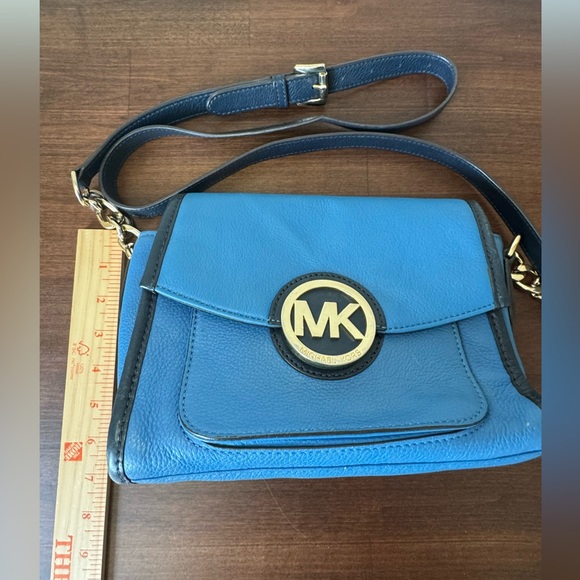 Michael Kors blue crossbody bag - Picture 12 of 15